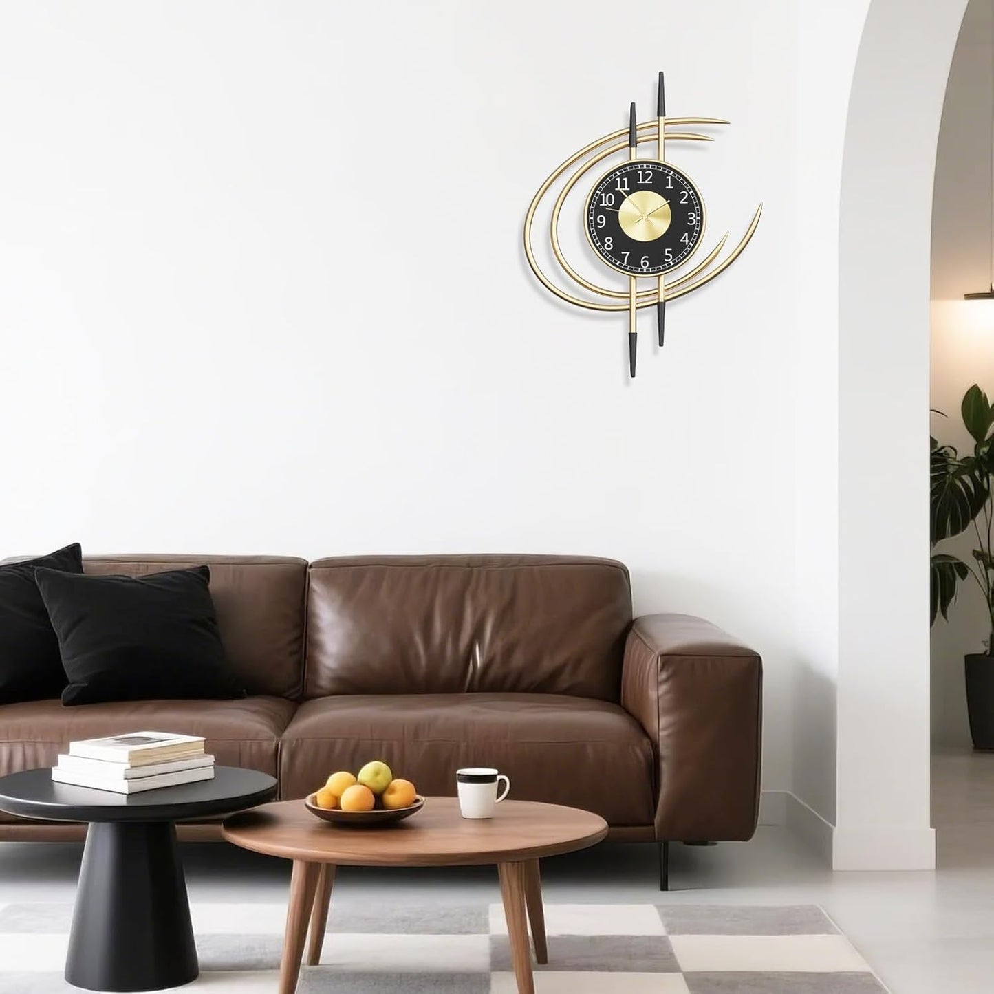 Large modern decorative wall clock (54cm) without ticking noise in gold-black design