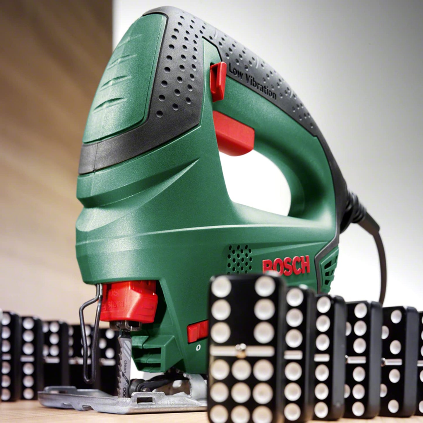 Bosch jigsaw (PST 650): 500 watts, cutting depth in steel/wood 4mm/65mm, in case
