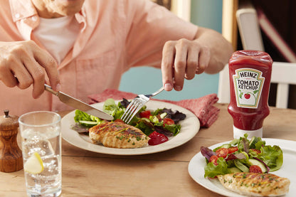 HEINZ Tomato Ketchup (800ml): Kopfsteherflasche mit Flip-Cap